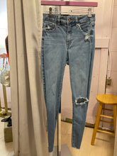 Load image into Gallery viewer, {{Client Code}} DENIM GAP JEANS, 8
