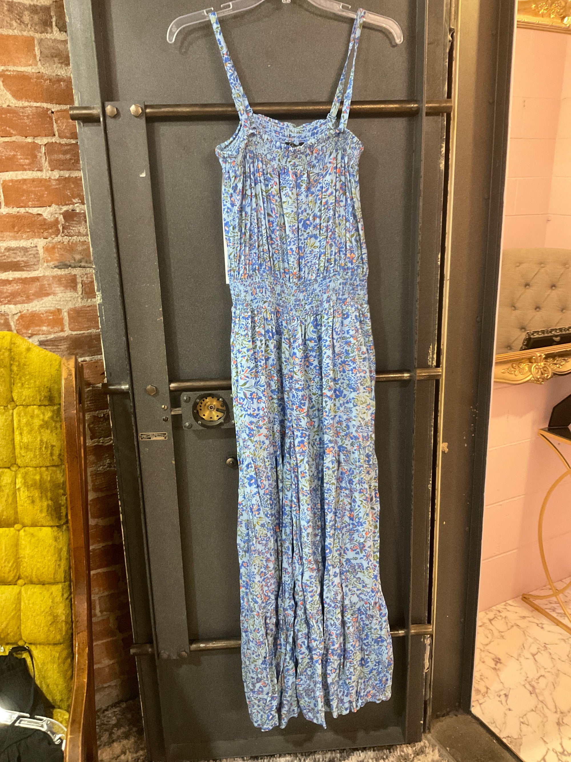 PATTERNED BLUE JESSICA SIMPSON JUMPSUIT L