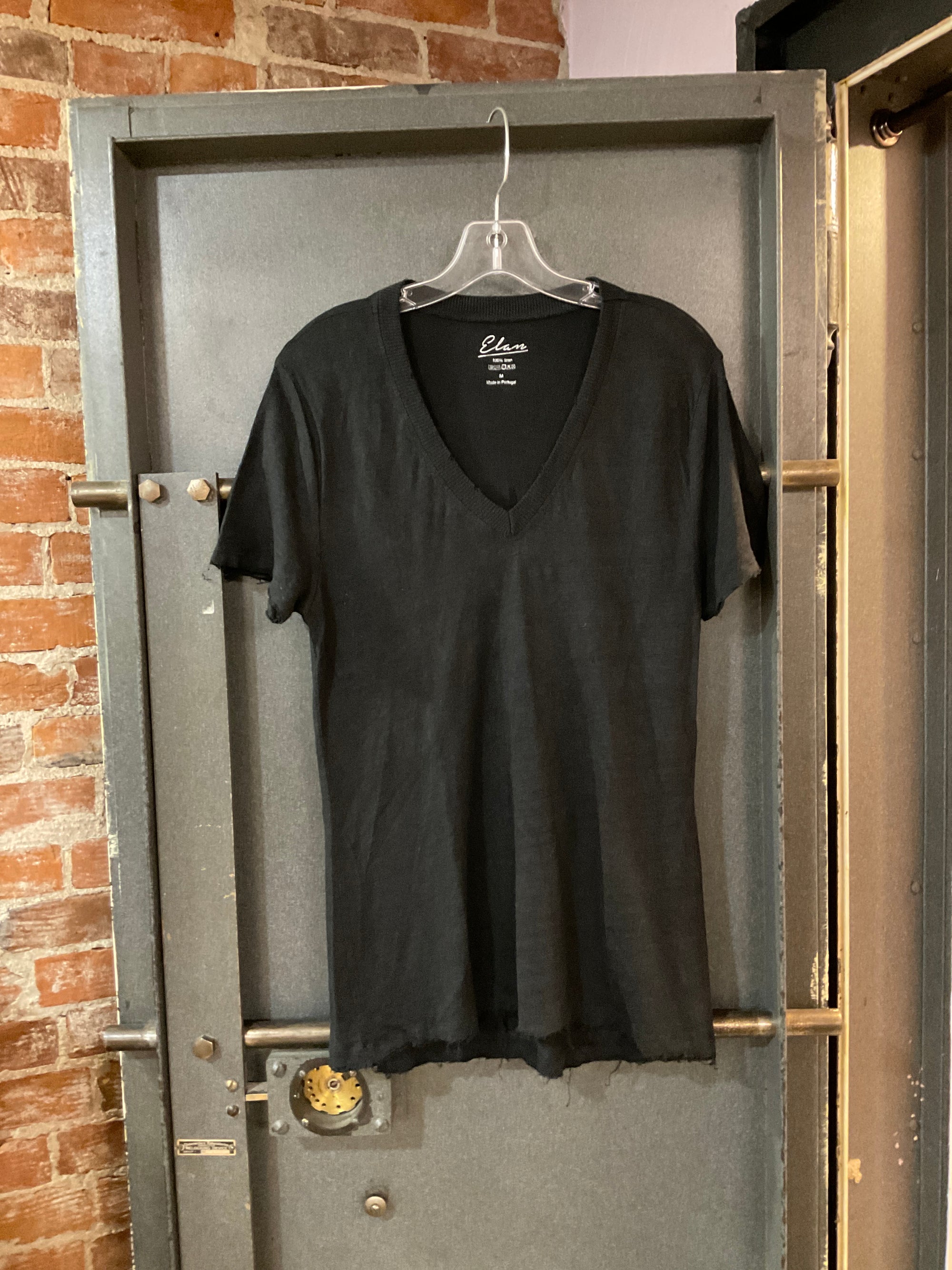 BLACK ELAN SHORT SLEEVE SHIRT M
