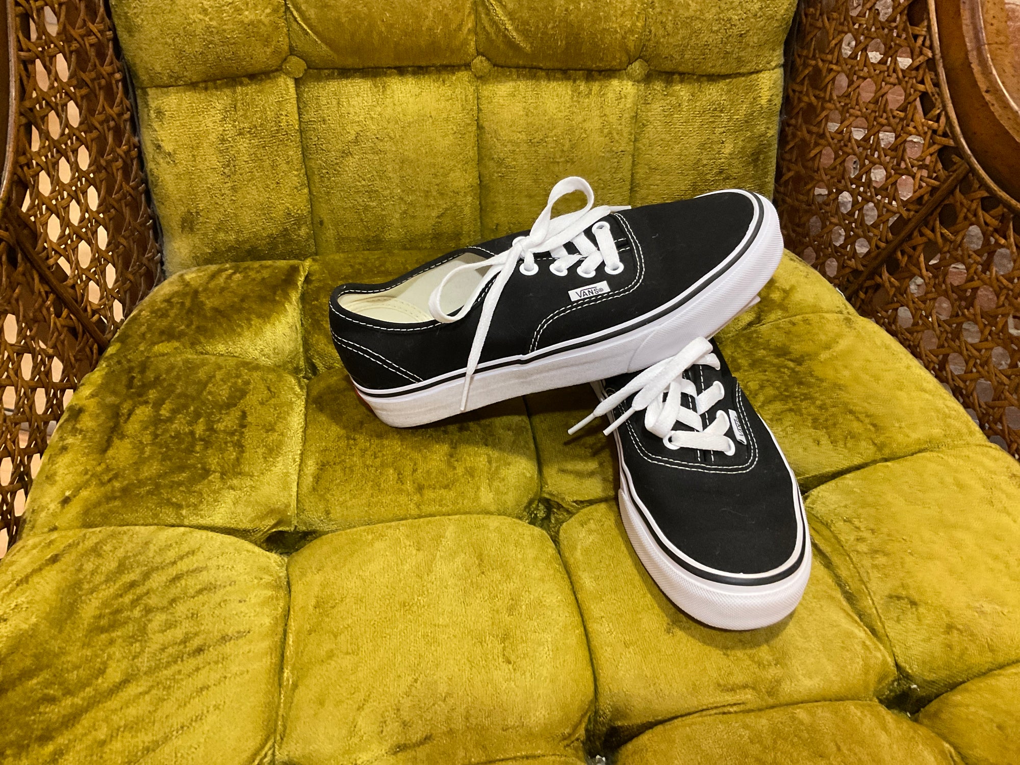 BLACK VANS SHOE 7
