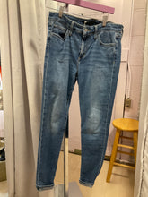 Load image into Gallery viewer, {{Client Code}} BLUE JOES JEANS, 29
