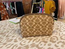 Load image into Gallery viewer, {{Client Code}} TAN COACH POUCH
