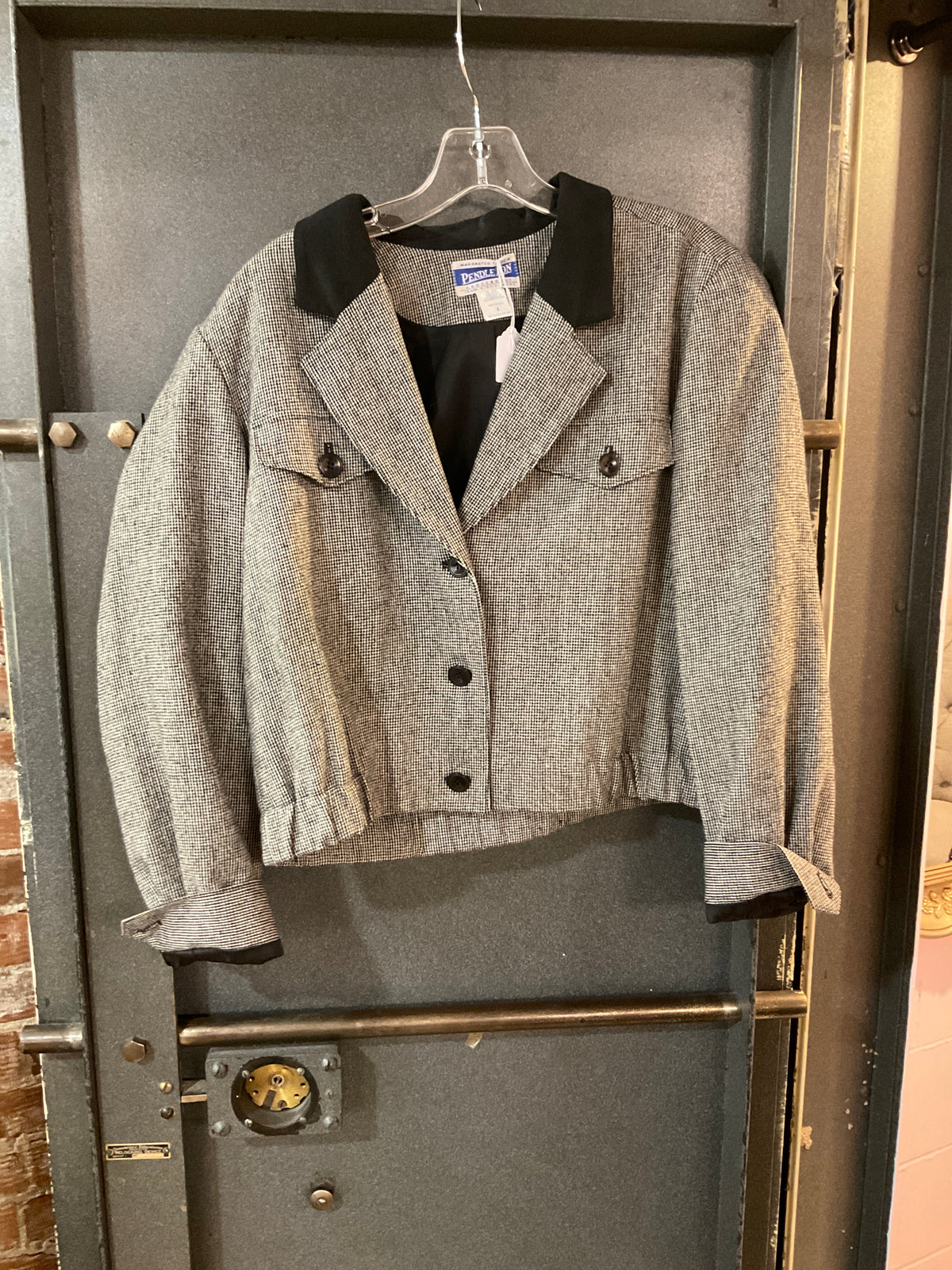 BLACK/WHITE PATTERN Pendleton JACKET 4