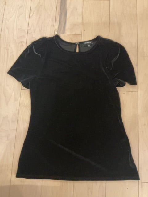 BLACK EXPRESS VELVET SHORT SLEEVE SHIRT M