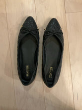 Load image into Gallery viewer, {{ClientCode}} BLACK KENNETH COLE REACTION BALLET FLATS, 8
