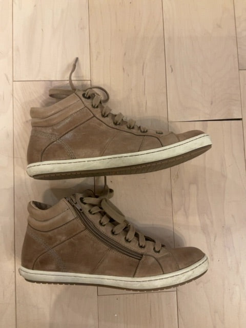 CARAMEL TAOS HIGH TOP SNEAKERS 9