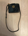 {{ClientCode}} BLACK MICHAEL KORS CROSS BODY PURSE