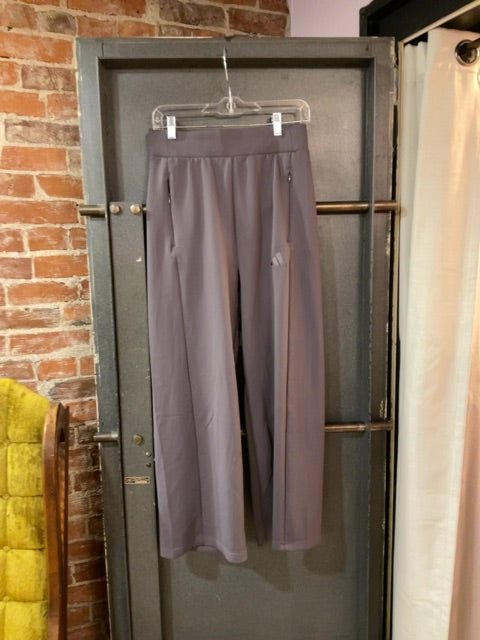 GREY ADIDAS ACTIVE PANTS S
