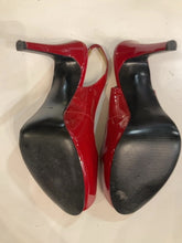 Load image into Gallery viewer, {{ClientCode}} RED GUESS PEEP TOE PUMPS, 7.5
