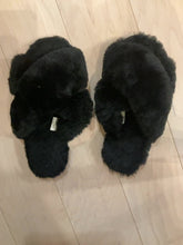 Load image into Gallery viewer, {{ClientCode}} BLACK EMU AUSTRALIA FUZZY SLIPPERS, 8
