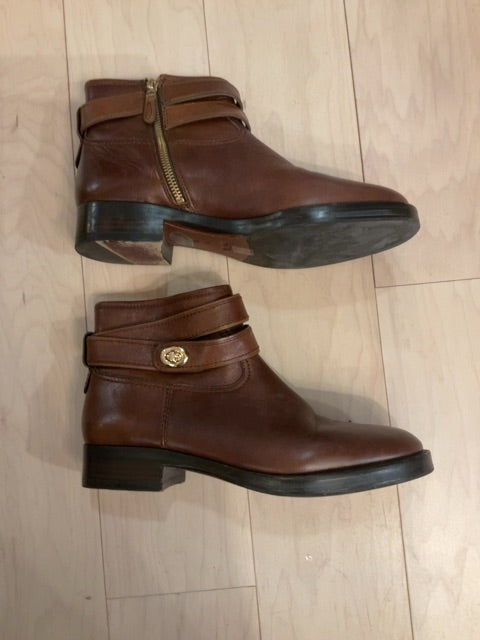 {{ClientCode}} BROWN COACH ANKLE BOOTS, 8