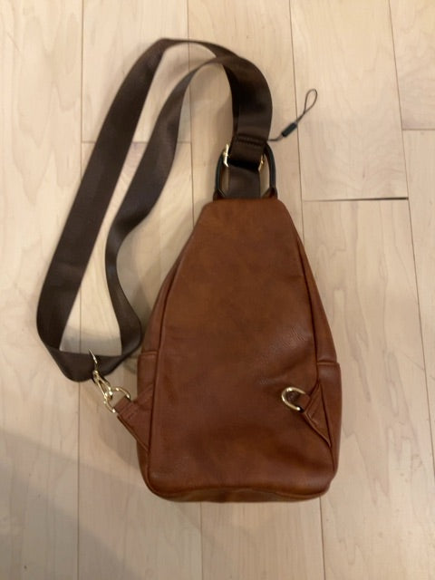 BROWN ALBA SLING BAG