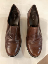 Load image into Gallery viewer, {{ClientCode}} BROWN CLARKS SHOE, 9
