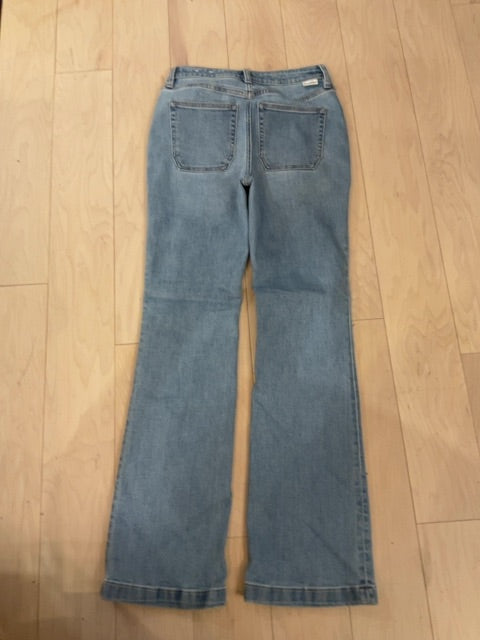 LIGHT WASH TOMMY BAHAMA JEANS 26