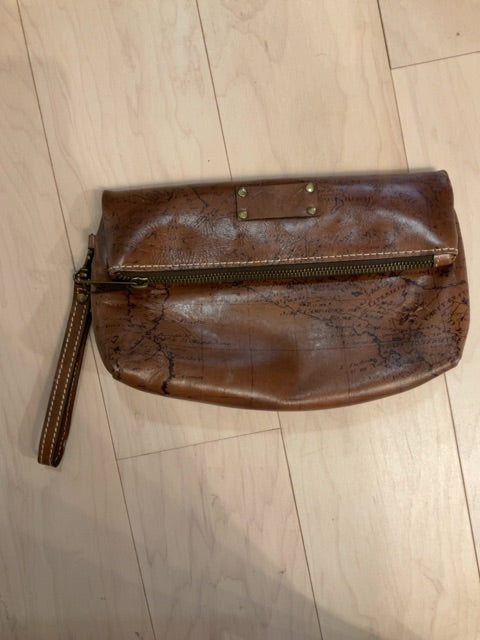 {{ClientCode}} BROWN PATRICIA NASH wristlet