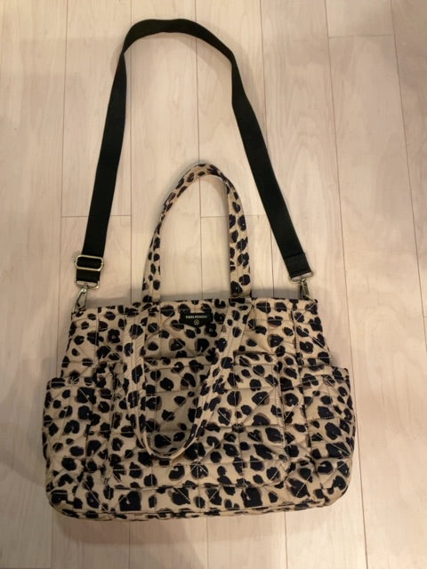 {{ClientCode}} LEOPARD 12 LITTLE TOTE BAG