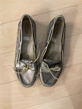 Load image into Gallery viewer, {{ClientCode}} SILVER SPERRY BOAT LOAFERS, 11
