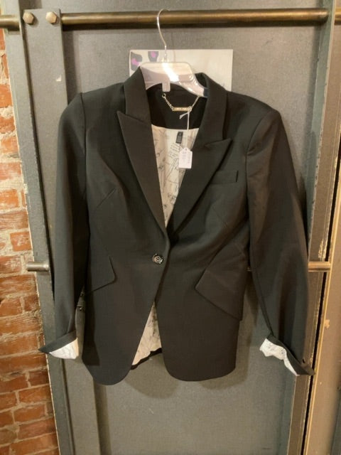 BLACK WHITE BLACK TAILORED SINGLE BUTTON SUIT 2