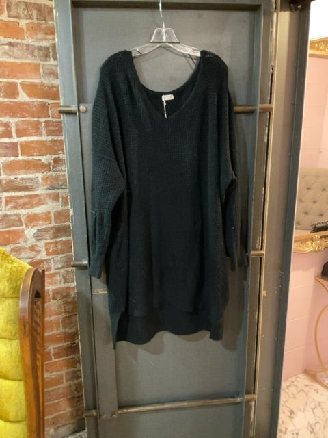 BLACK INTIMATELY BY FREE PEOPLE SWEATER M/L
