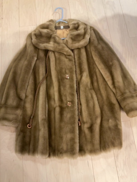 {{ClientCode}} TAN TISSAVAL FUR COAT, XL