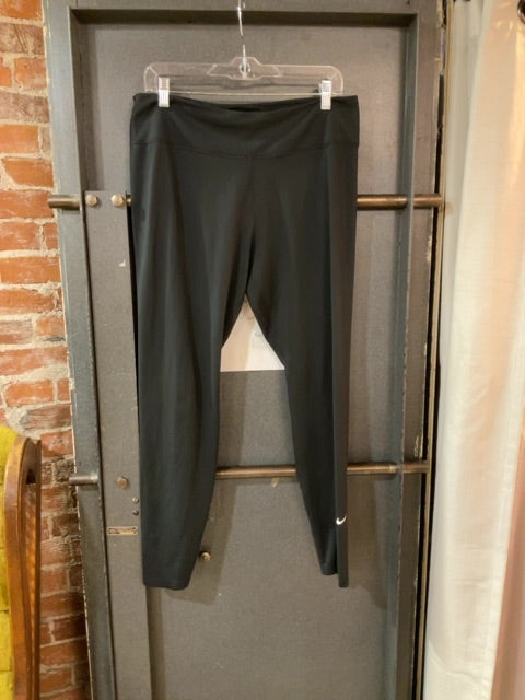 BLACK NIKE LEGGINGS XL
