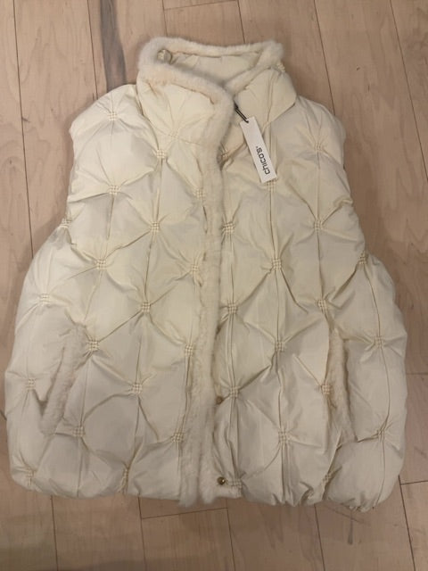OFF WHITE CHICOS QUILTED VEST XL
